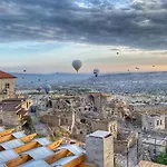 Takaev Cave House Uchisar