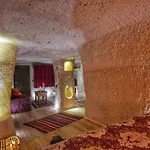 Takaev Cave House Uchisar