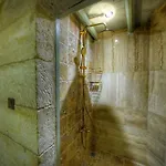Takaev Cave House Hotel 2*