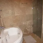 Takaev Cave House Uchisar