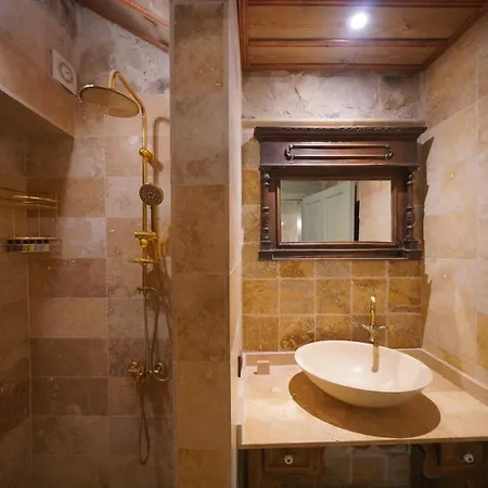 فندق Takaev Cave House أُتْشيسار