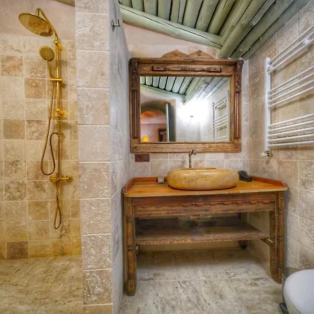 Takaev Cave House 2* Uchisar