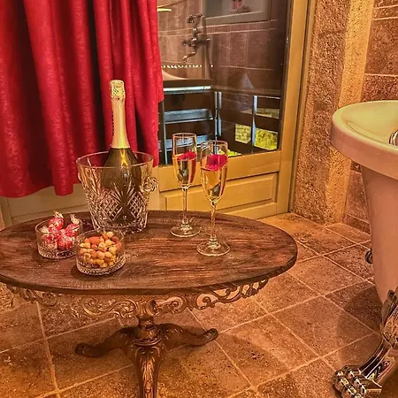 Takaev Cave House Szálloda 2*