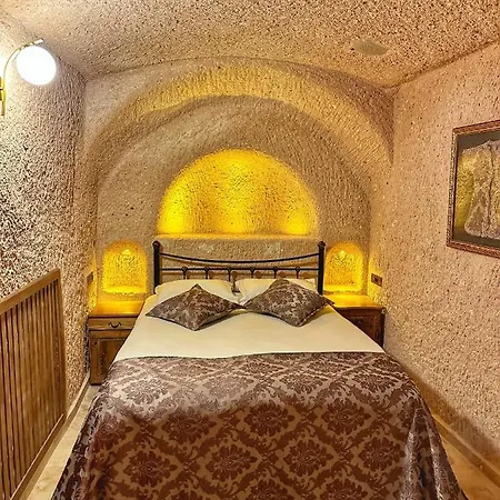 מלון Takaev Cave House אוצ'יסר