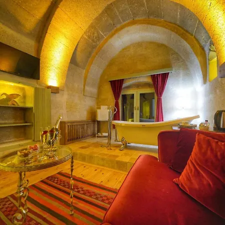 Takaev Cave House Otel 2*