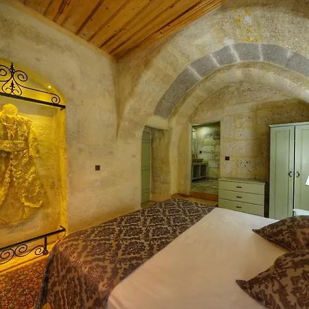 Takaev Cave House Otel 2*