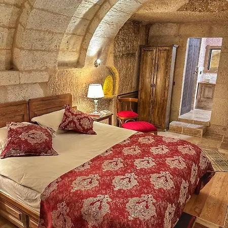 Otel Takaev Cave House 2*