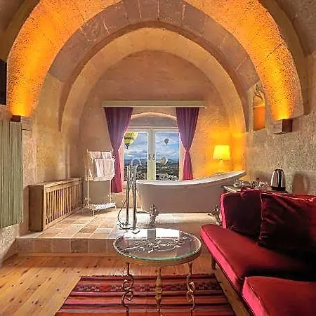 Takaev Cave House Uchisar