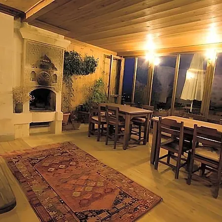 Takaev Cave House 2* Uchisar