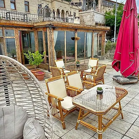 Hotel Takaev Cave House