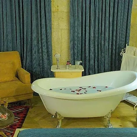 Hotel Takaev Cave House 2*