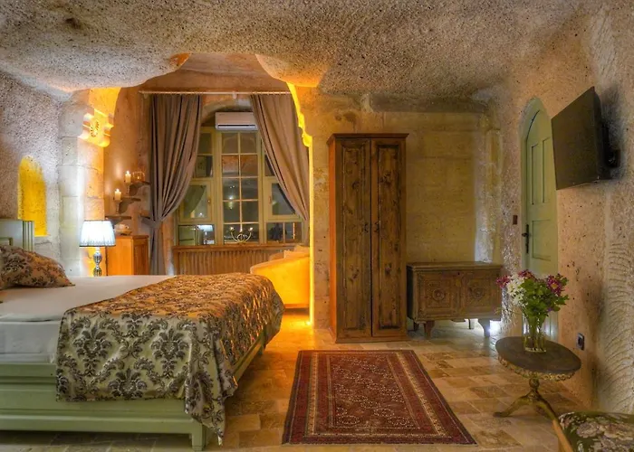 Takaev Cave House 2*