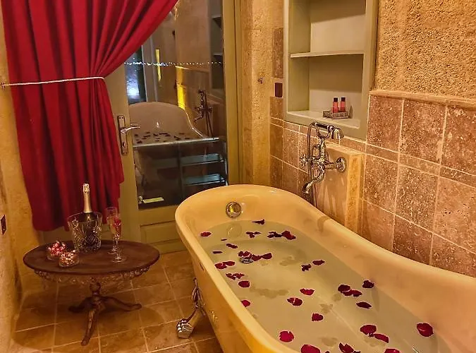 Hotel Takaev Cave House 2*