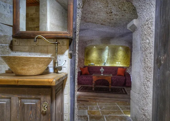 Takaev Cave House Üçhisar