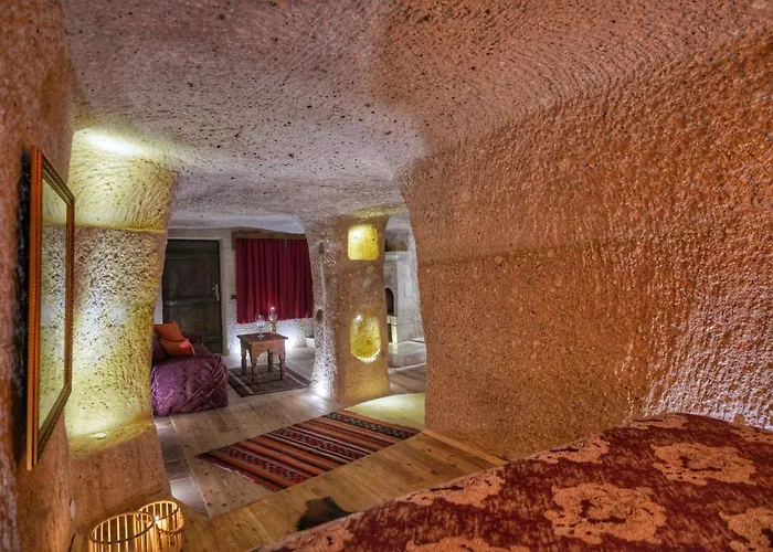 Takaev Cave House Üçhisar